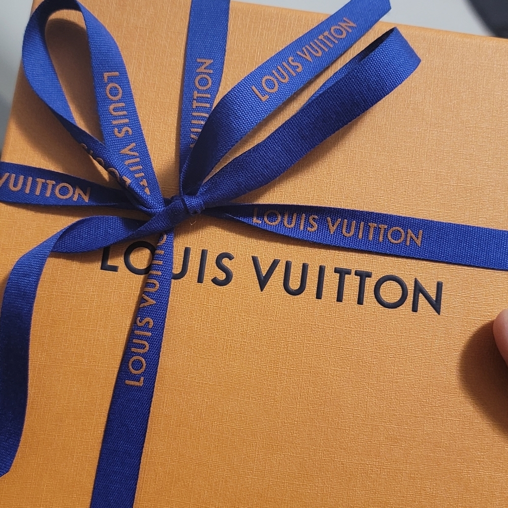 Louis Vuitton belt